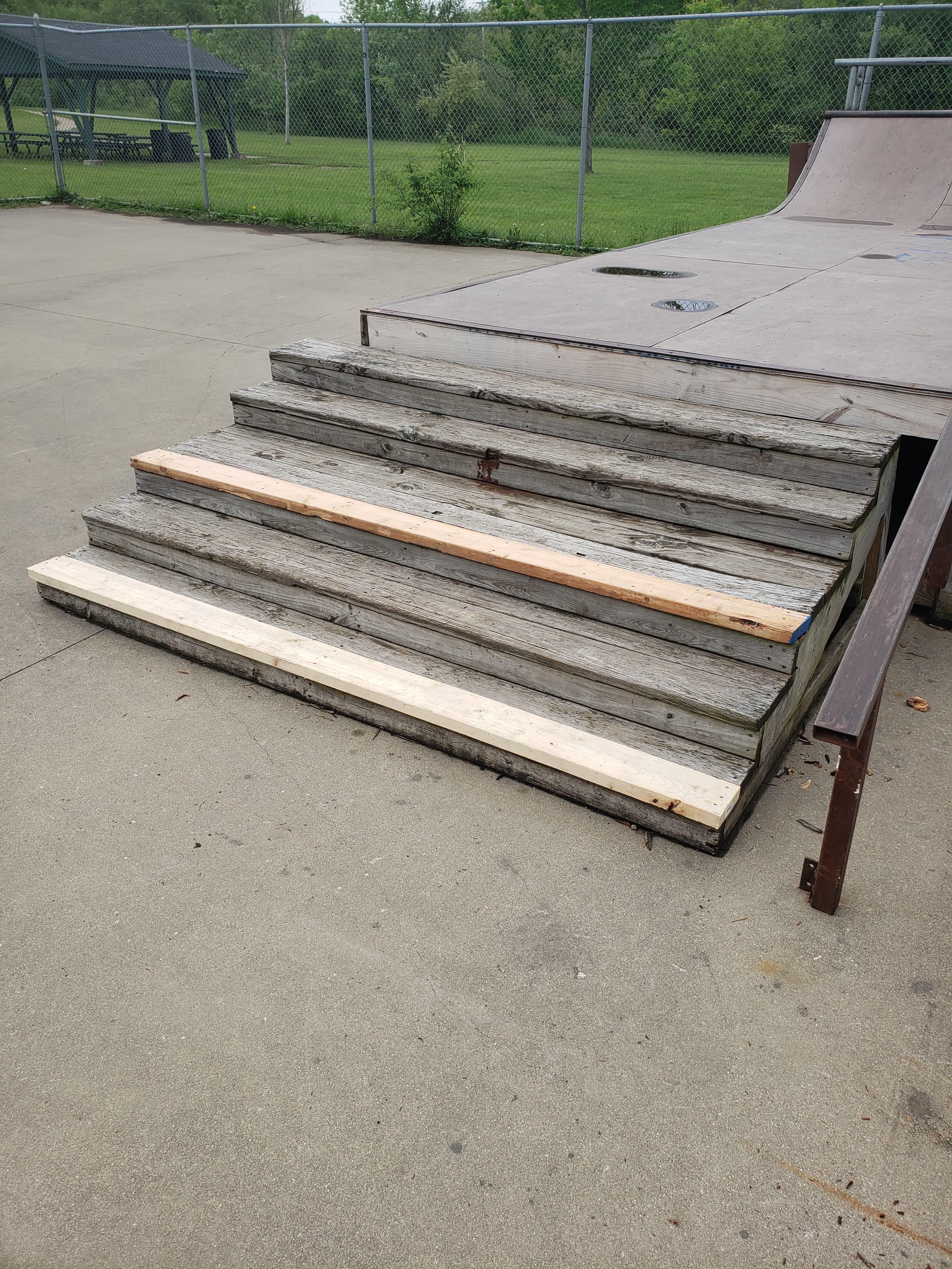Rotten wood and missing pieces